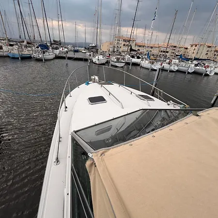 船上ホテル Sunset Boat